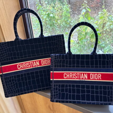 Dior Three-dimensional flocking embroidery tote bag size: 35cm/ 41cm